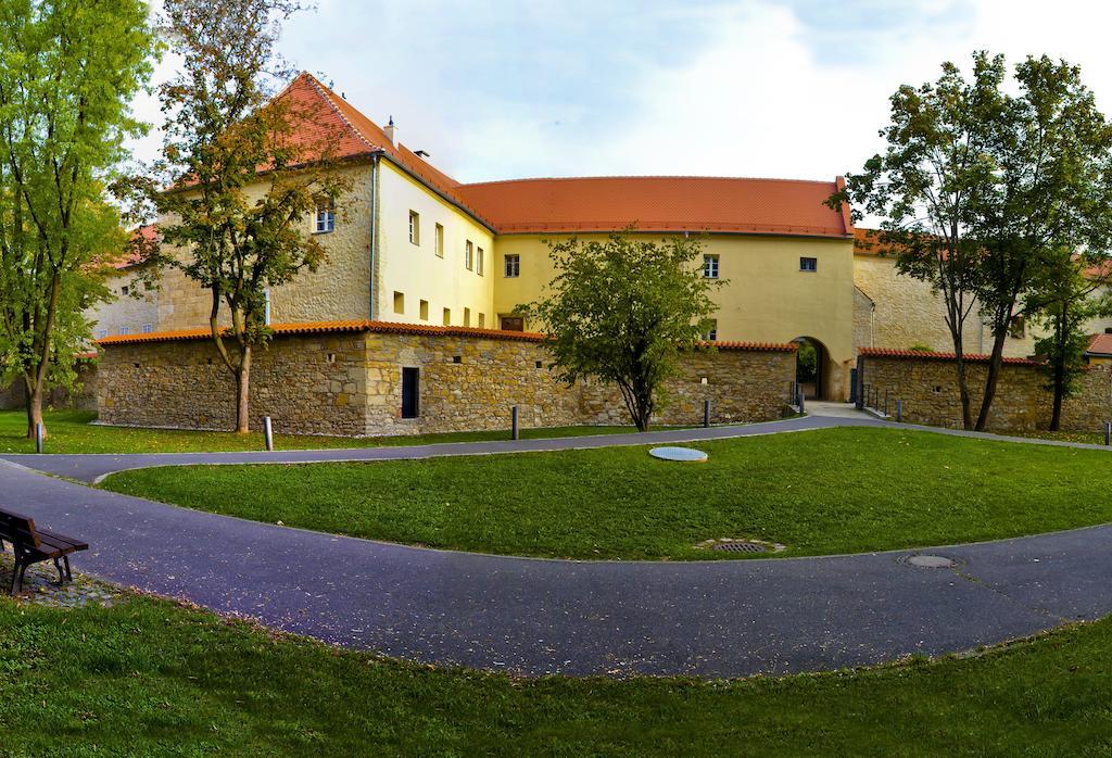 Knast-Hotel Fronfeste Амберг Экстерьер фото